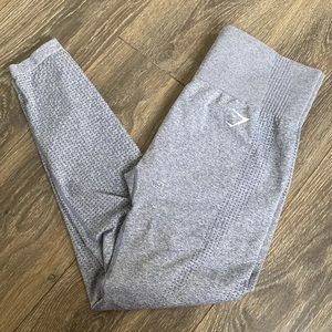 Gym shark leggings